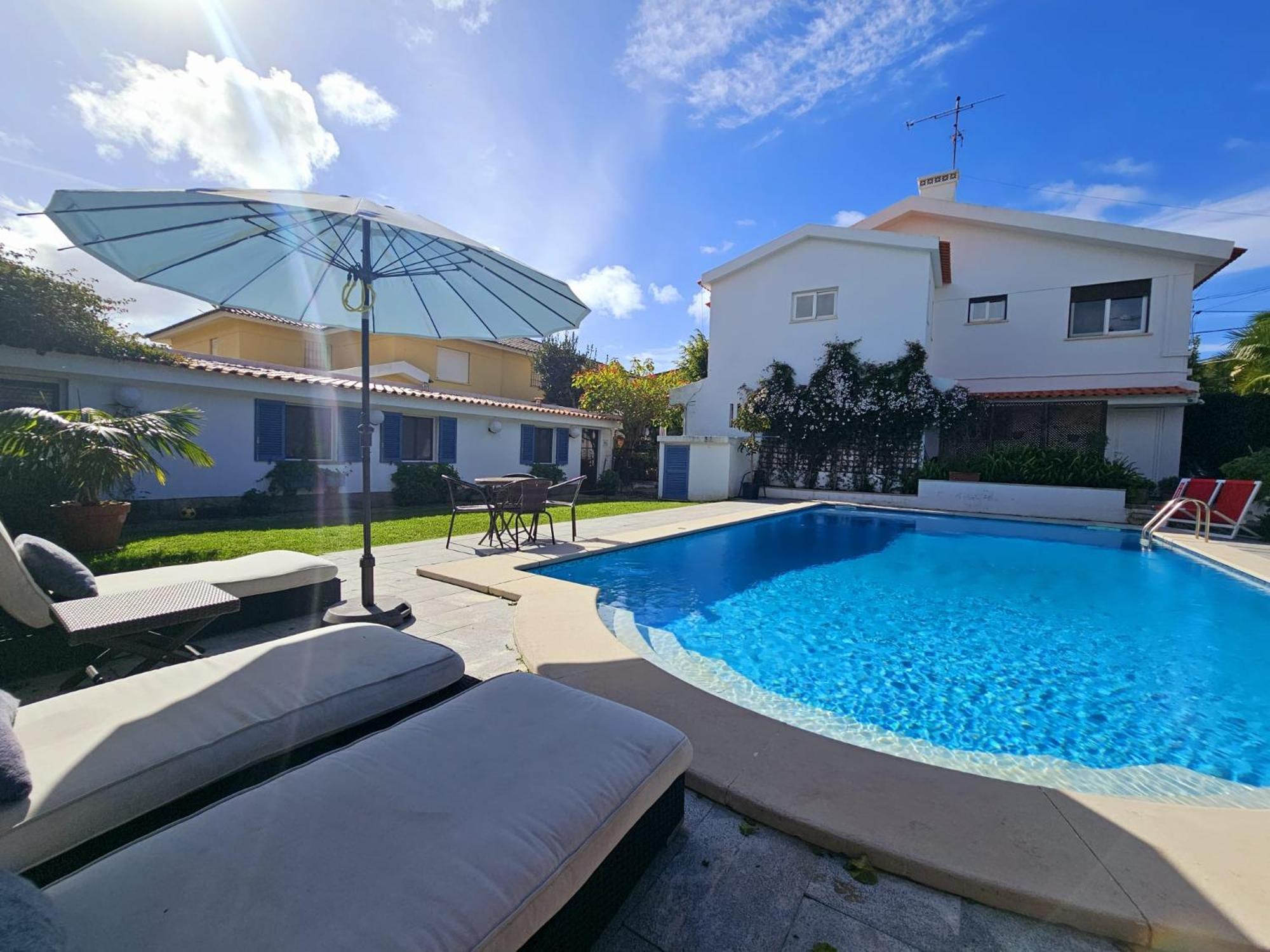 Charming Cozy With Garden & Pool Appartement Cascais